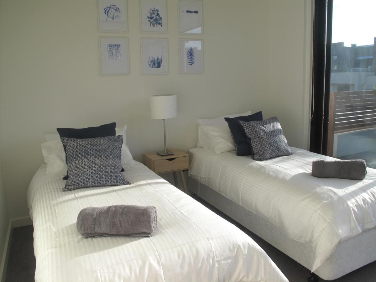 Modern 3 Bedroom Apt With Free Parking, Netflix, Wifi & Welcome Wine By Bnb Pro Melbourne Ngoại thất bức ảnh