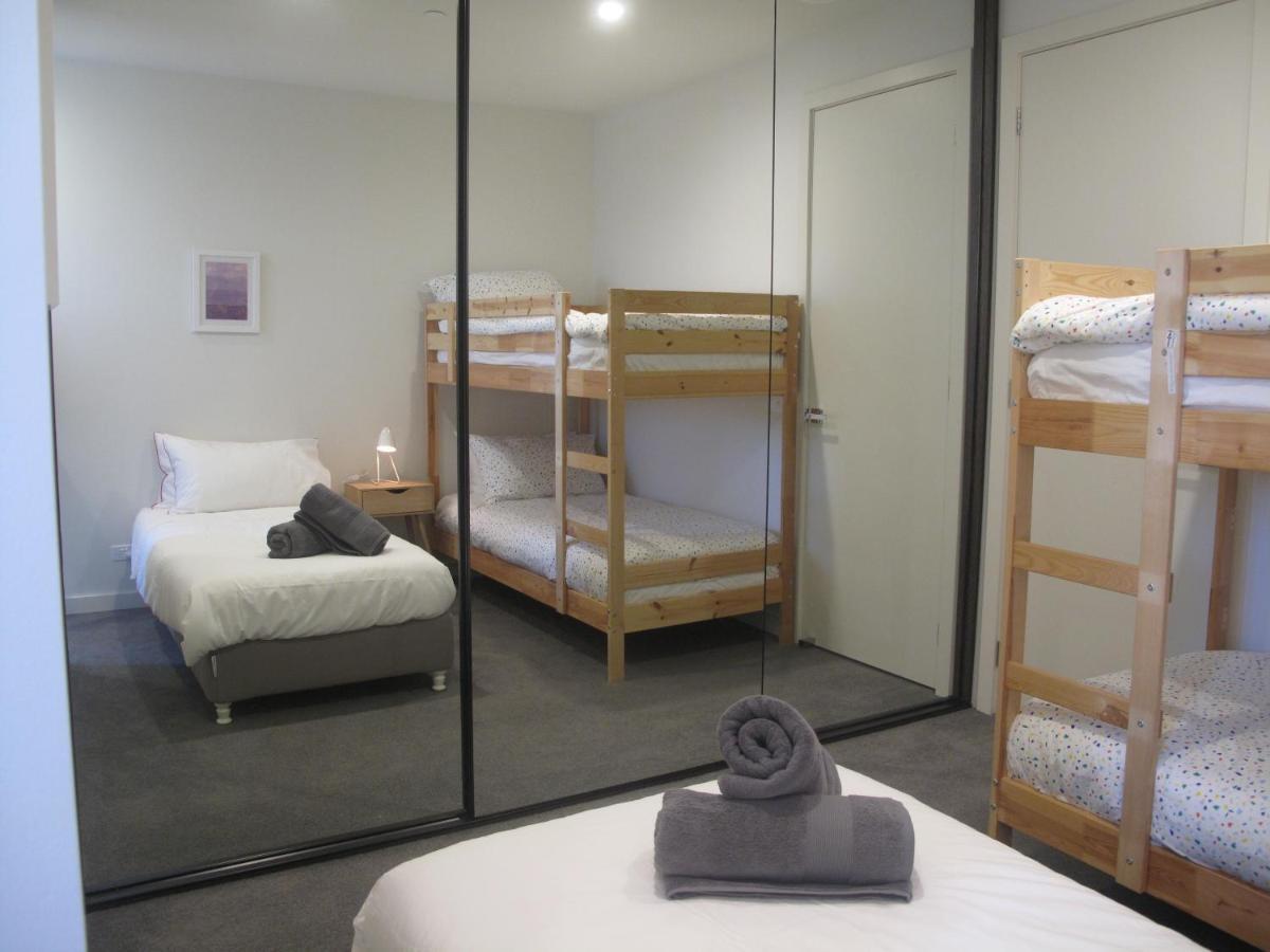 Modern 3 Bedroom Apt With Free Parking, Netflix, Wifi & Welcome Wine By Bnb Pro Melbourne Ngoại thất bức ảnh