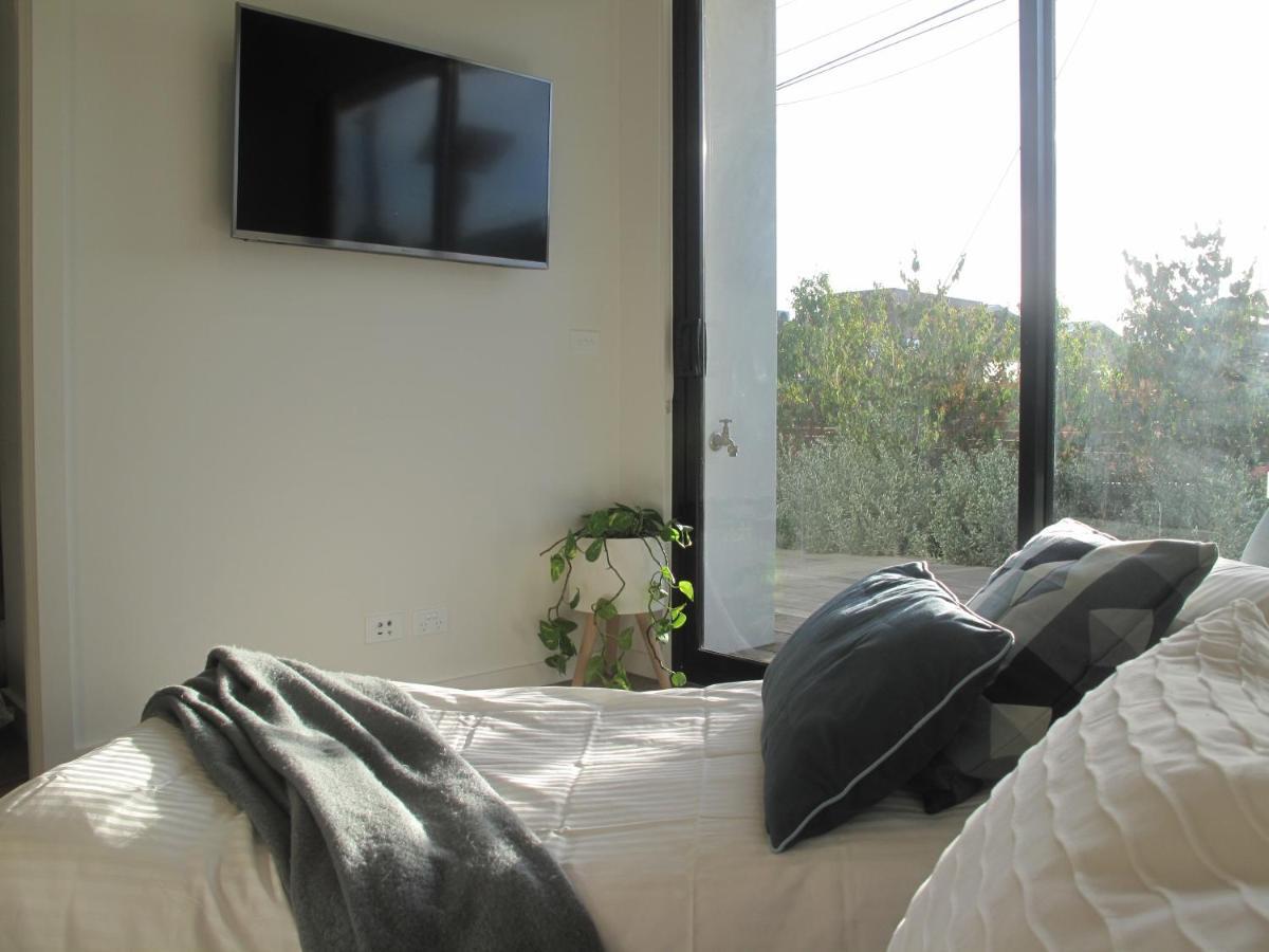 Modern 3 Bedroom Apt With Free Parking, Netflix, Wifi & Welcome Wine By Bnb Pro Melbourne Ngoại thất bức ảnh